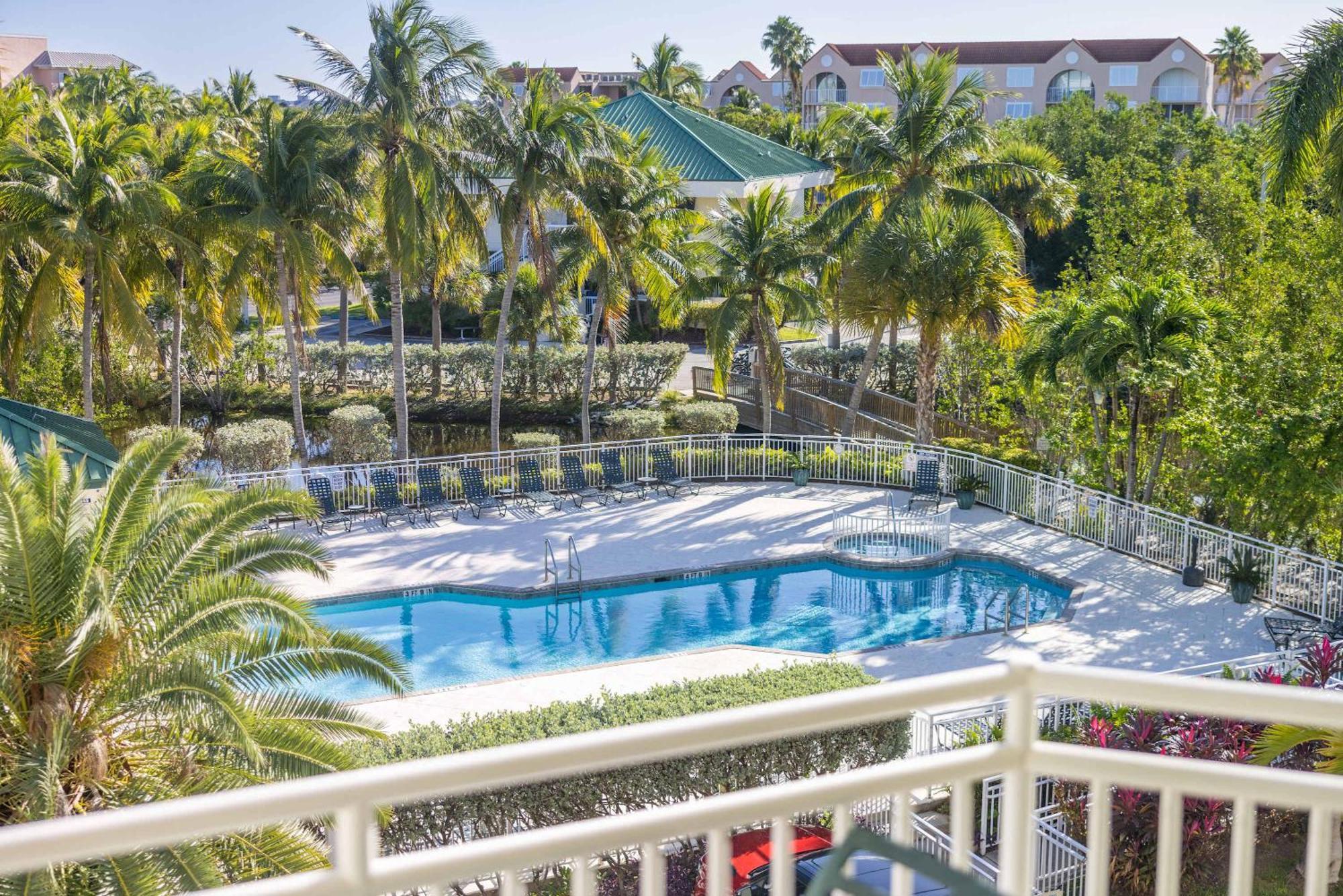 キーウェスト The Exuma Cay -Pool View & Parkingヴィラ エクステリア 写真